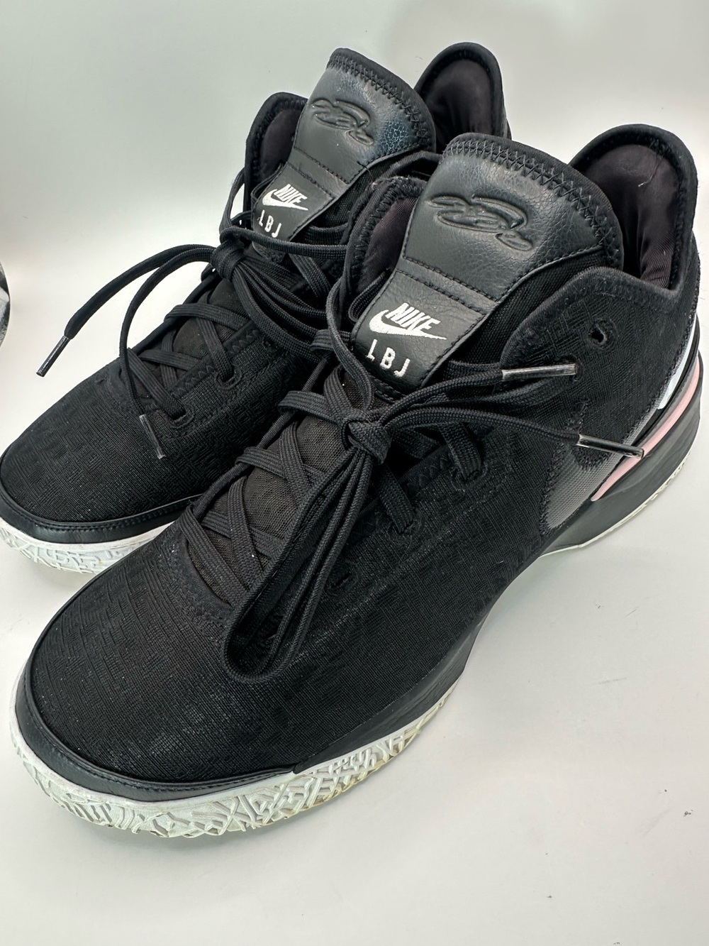 Nike Zoom LeBron NXXT Gen Men's Sneaker Black/White Soft Pink DR8784-003 size 13